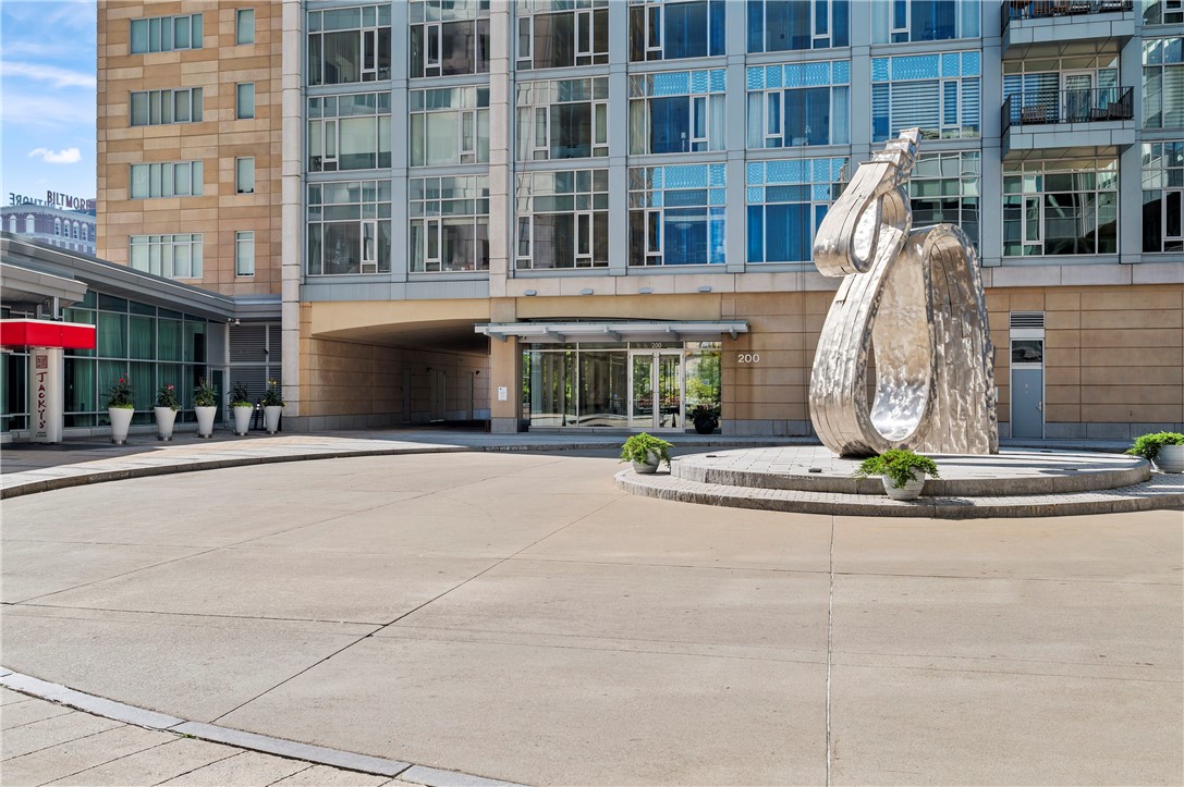 200 Exchange Street 814