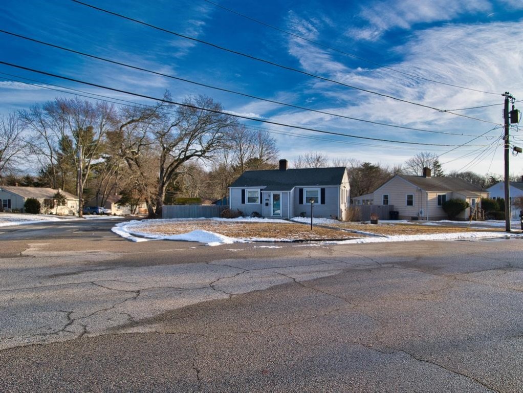 23 Sand Hill Drive