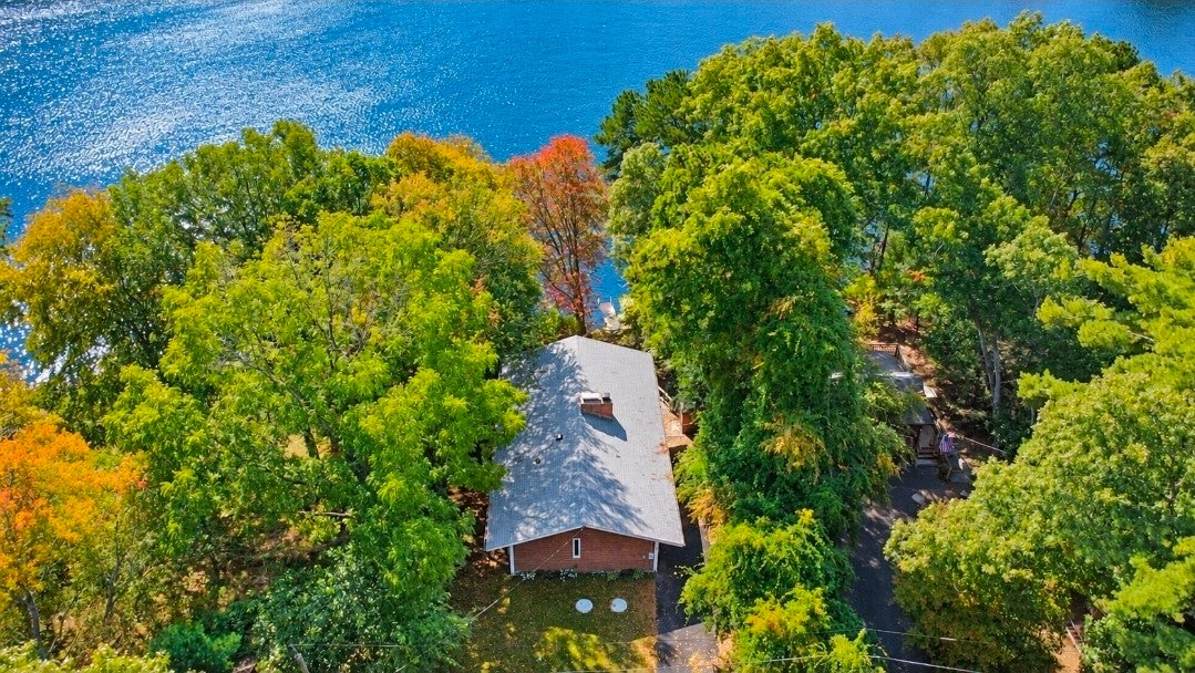 39 Thurston Drive