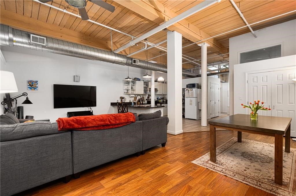 1117 Douglas Avenue 103