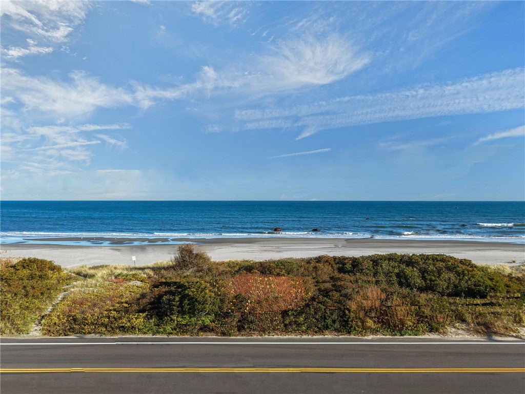 Narragansett, Rhode Island, 02882, United States, 4 Bedrooms Bedrooms, ,5 BathroomsBathrooms,Residential,Active,1997878