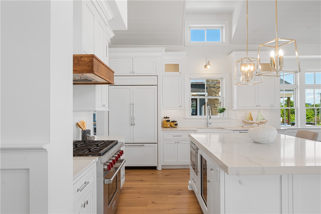 Narragansett, Rhode Island, 02882, United States, 4 Bedrooms Bedrooms, ,5 BathroomsBathrooms,Residential,Active,1997878