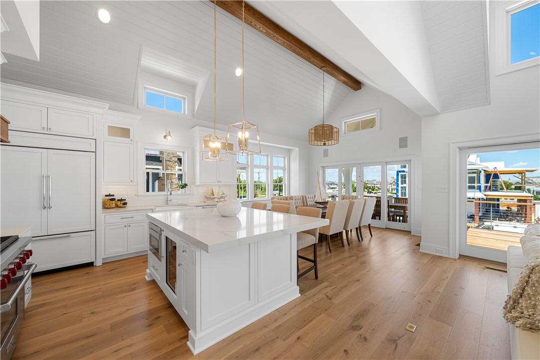 Narragansett, Rhode Island, 02882, United States, 4 Bedrooms Bedrooms, ,5 BathroomsBathrooms,Residential,Active,1997878