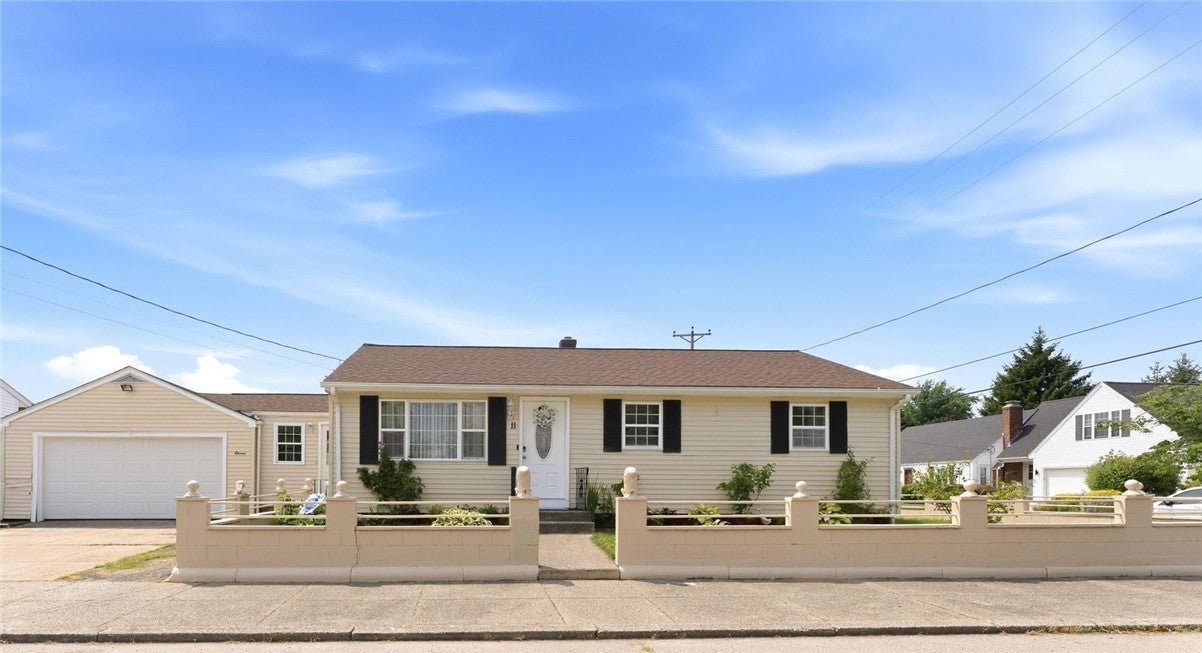 11 Gilmore Street
