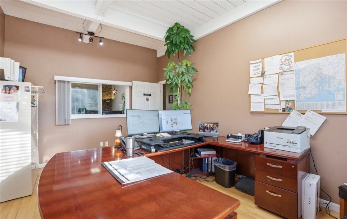 225 Putnam Pike Pike