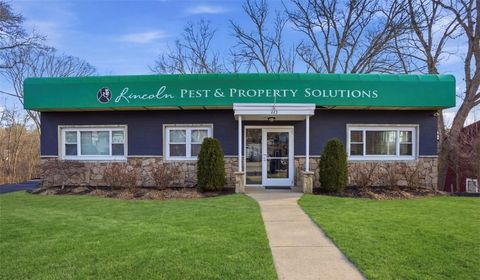 225 Putnam Pike Pike Johnston RI 02919