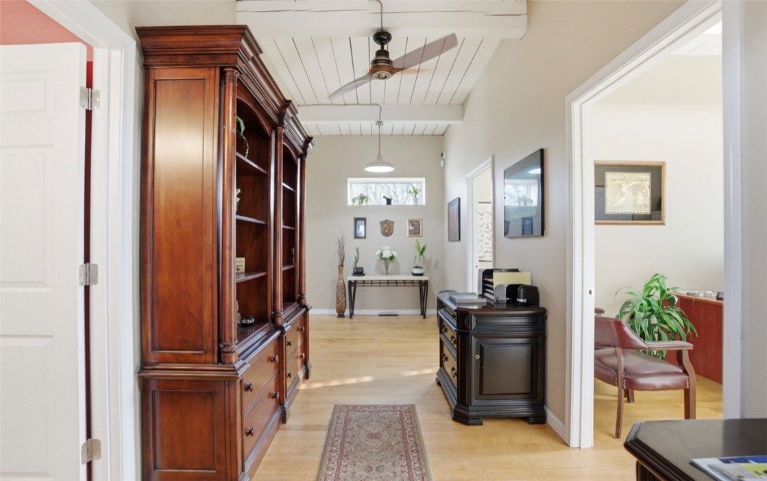 225 Putnam Pike Pike