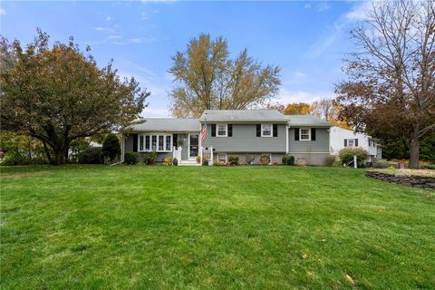 20 Birchwood Drive North Kingstown RI 02852
