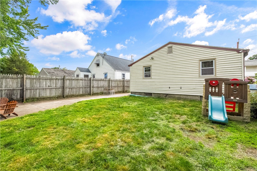 60 Pine Grove Street