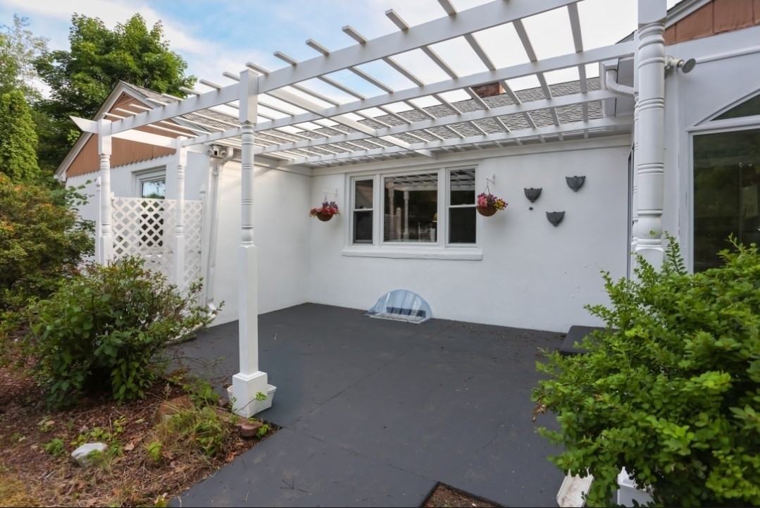 29 Dean Avenue