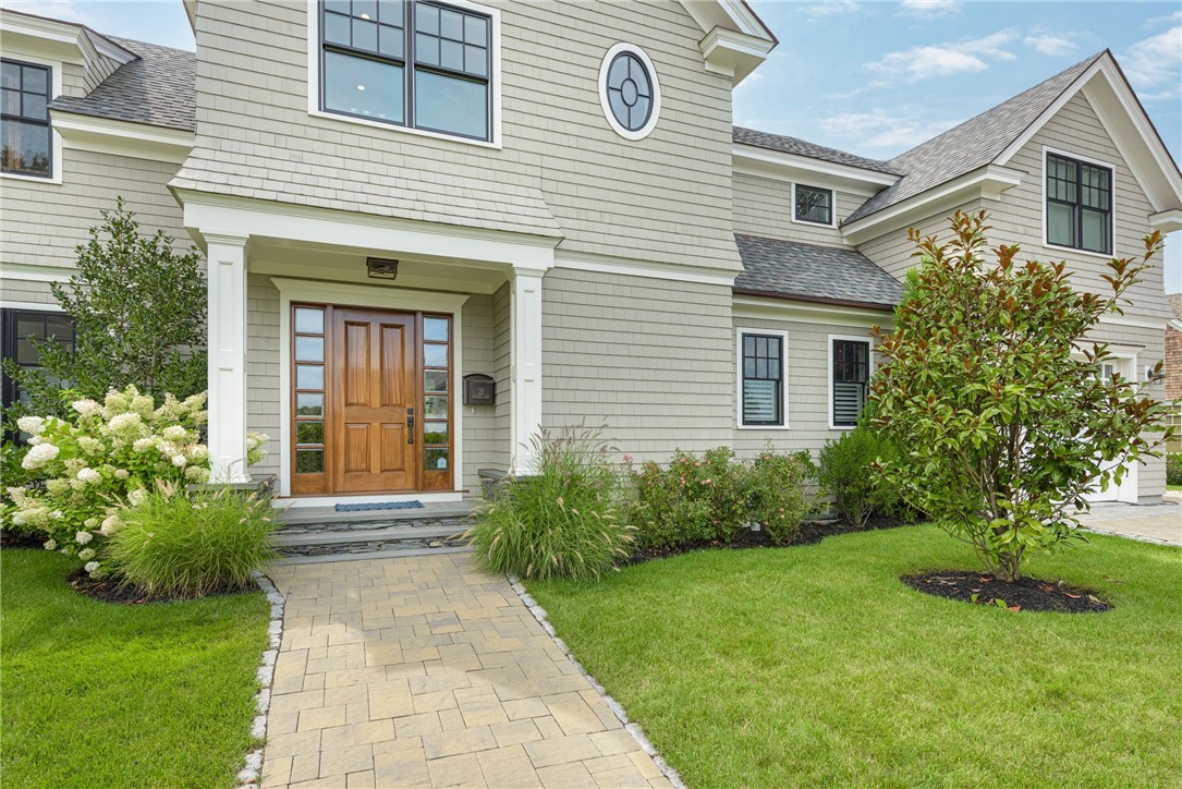 21 PRAIRIE Avenue