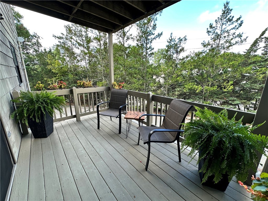 2709 Pinewood Drive
