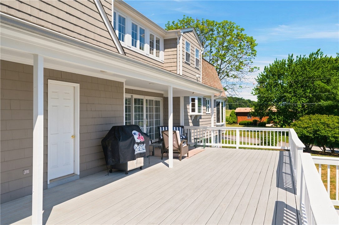 11 Hayfield Lane