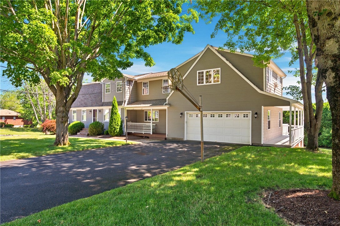 11 Hayfield Lane