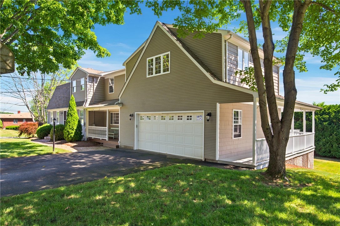 11 Hayfield Lane