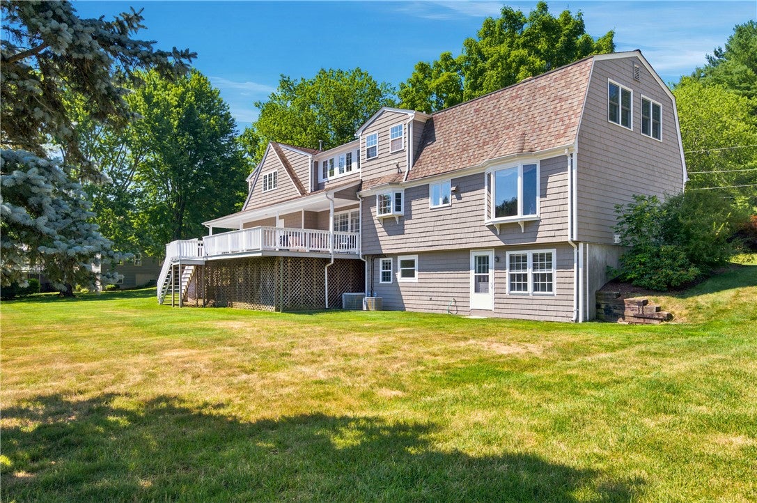 11 Hayfield Lane