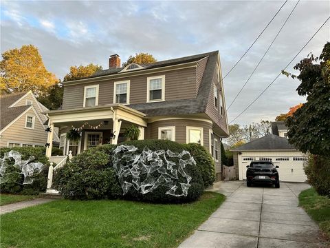 172 Bluff Avenue Cranston RI 02905
