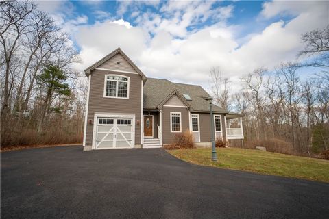 44 DeCubellis Court Glocester RI 02814