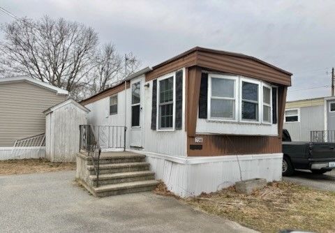 738 Forest Avenue Mobile Home Park Middletown RI 02842