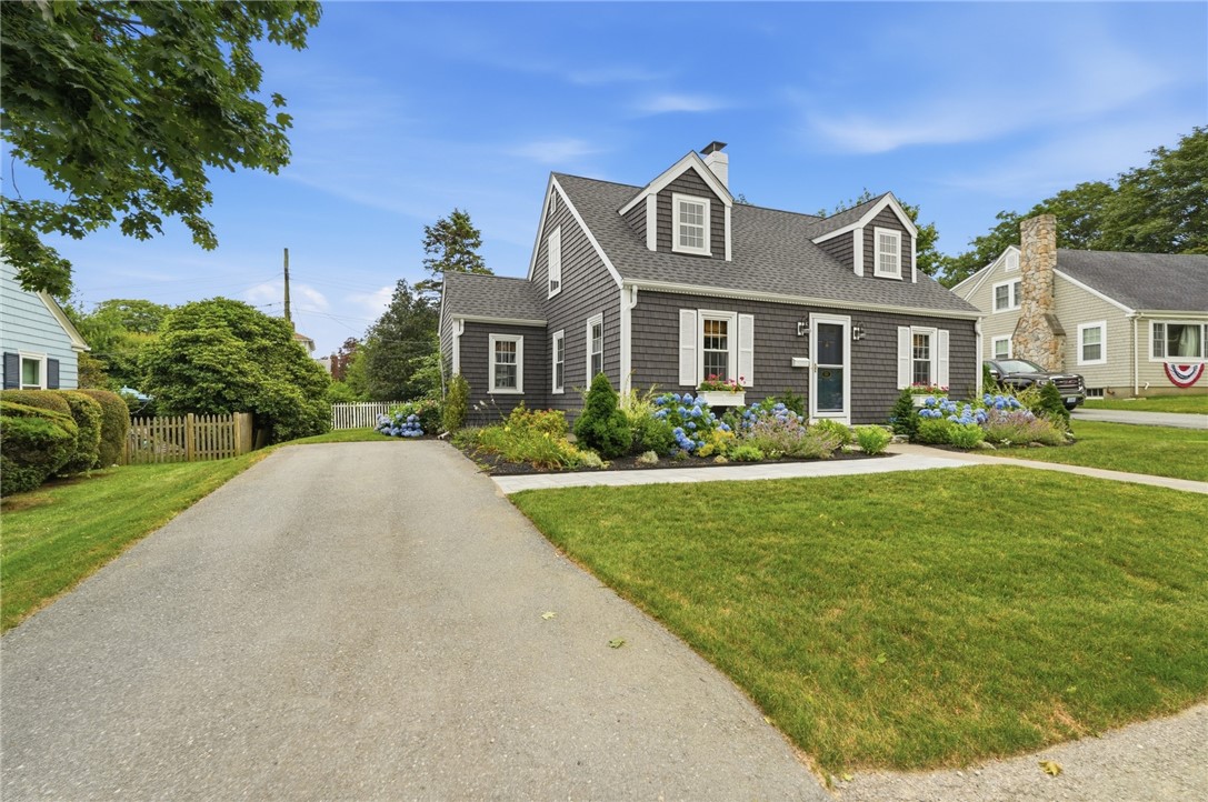 33 Nicholson Crescent