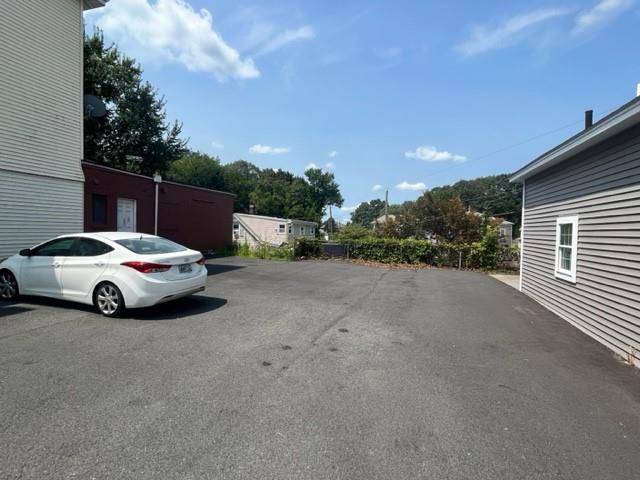 1077 Park Avenue