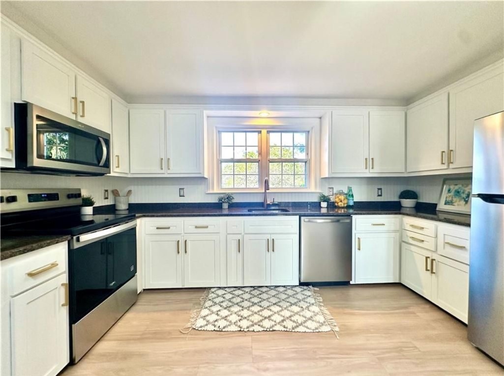 426 Metacom Avenue 1