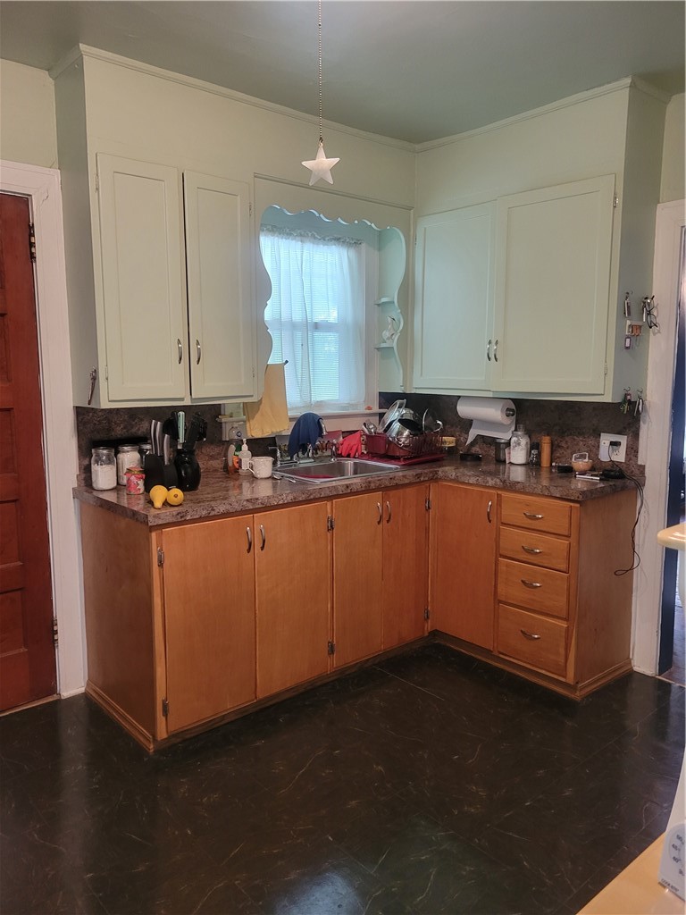 395 Bradford Road