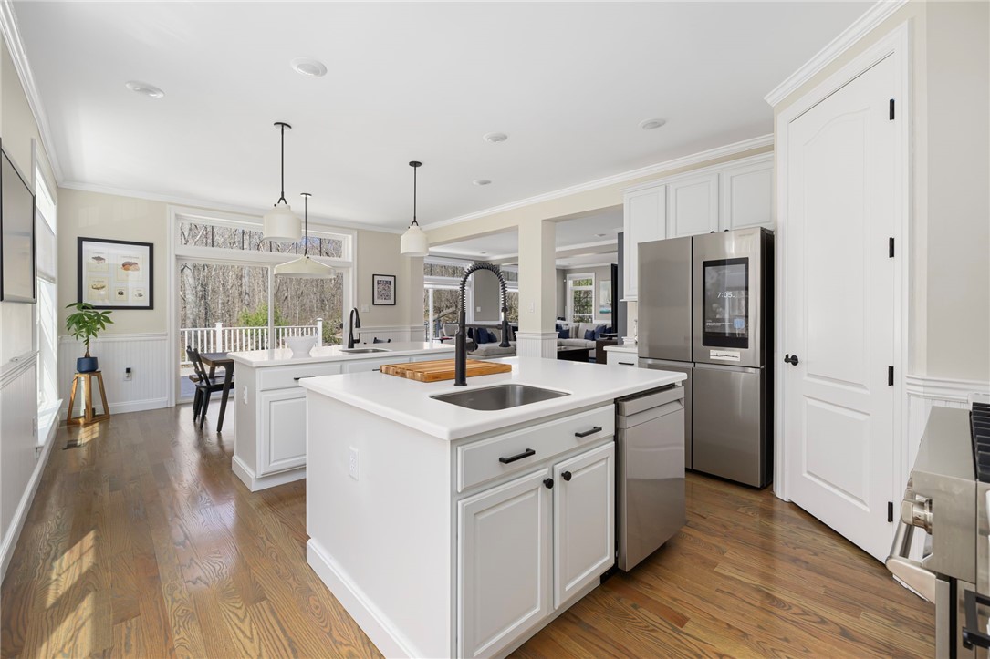 North Kingstown, Rhode Island, 02852, United States, 4 Bedrooms Bedrooms, ,3 BathroomsBathrooms,Residential,Active,2041793