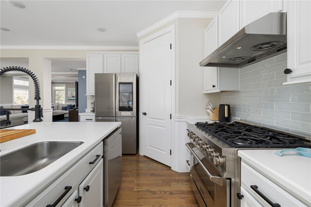 North Kingstown, Rhode Island, 02852, United States, 4 Bedrooms Bedrooms, ,3 BathroomsBathrooms,Residential,Active,2041793