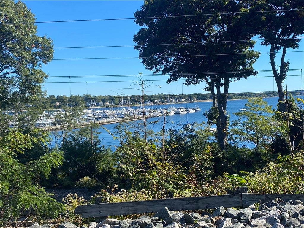 3940 Post Road 17