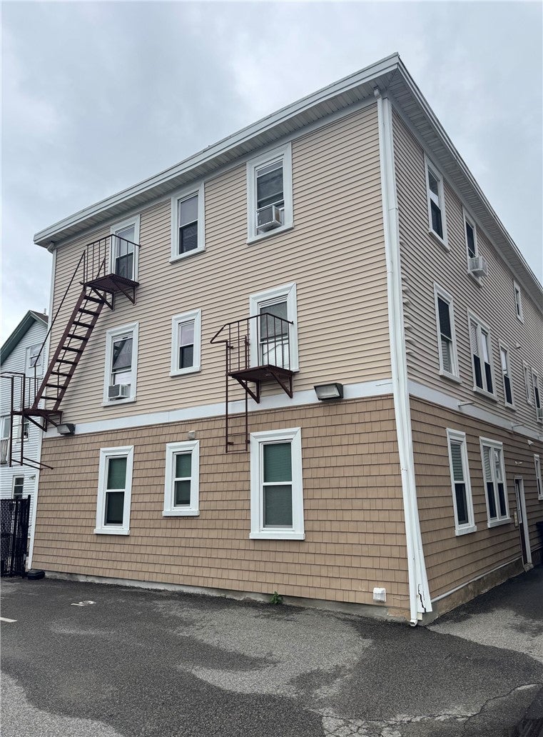 39 America Street