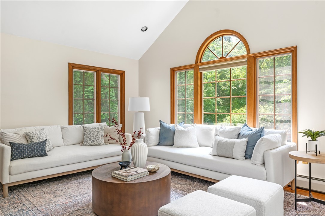 5 Vialls Drive
