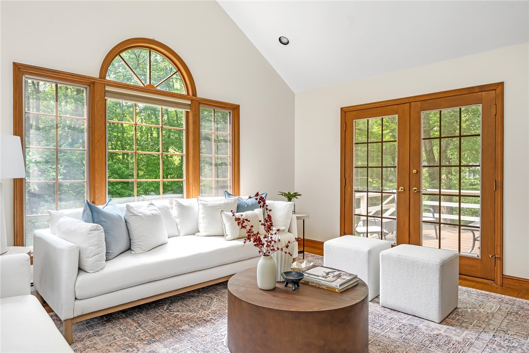 5 Vialls Drive