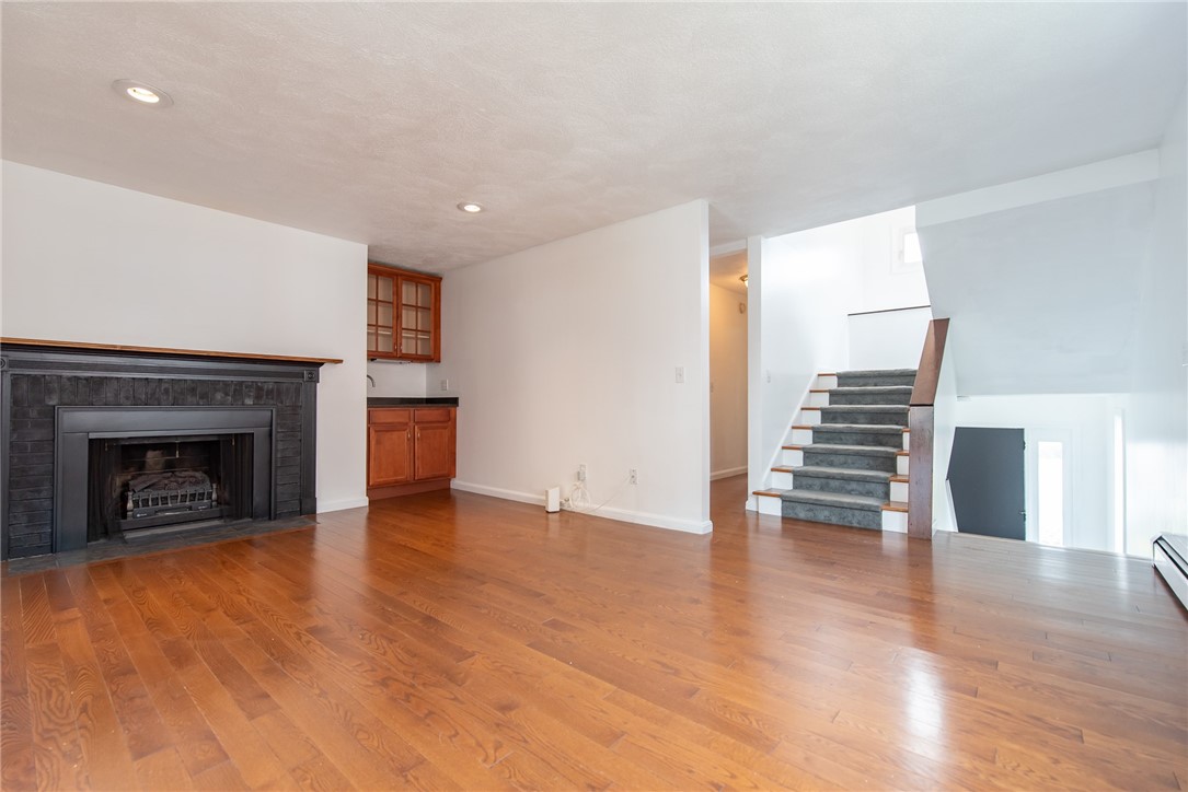 83 Wyndham Avenue