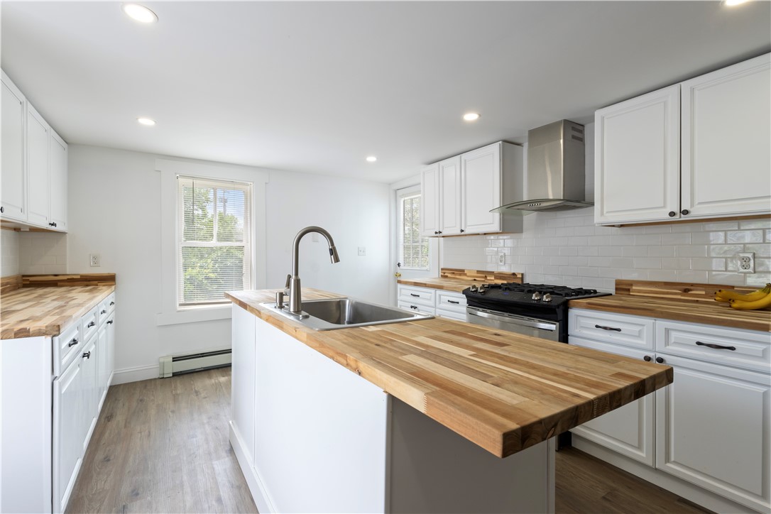 14 16 W Natick Road