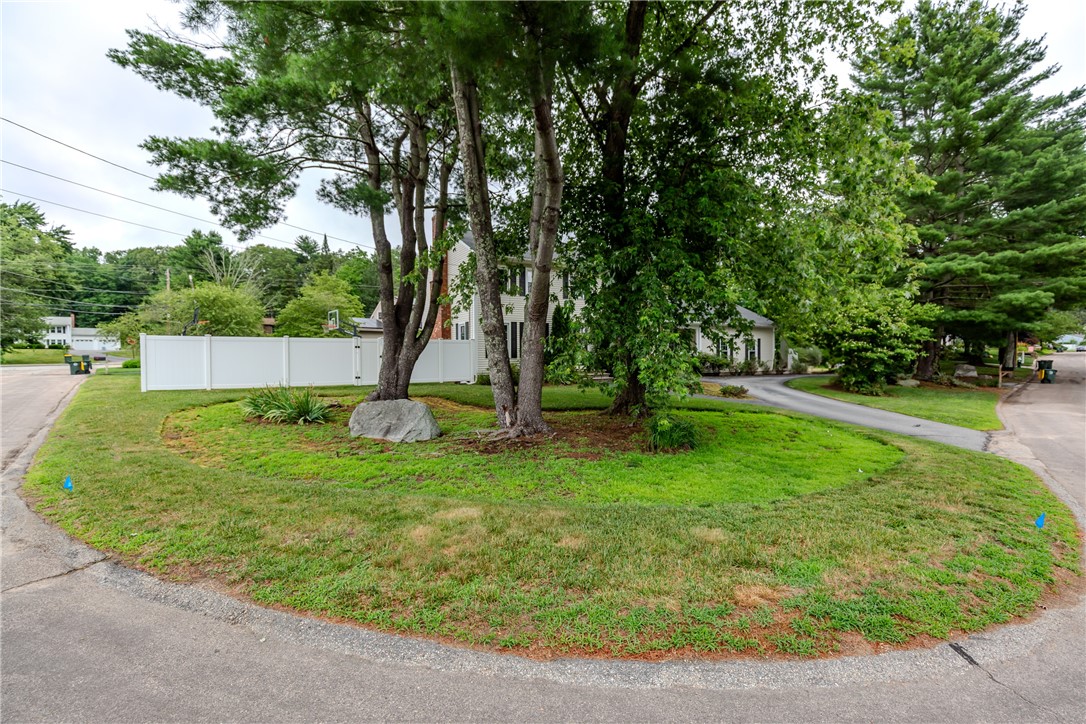 11 Greenbrier Road