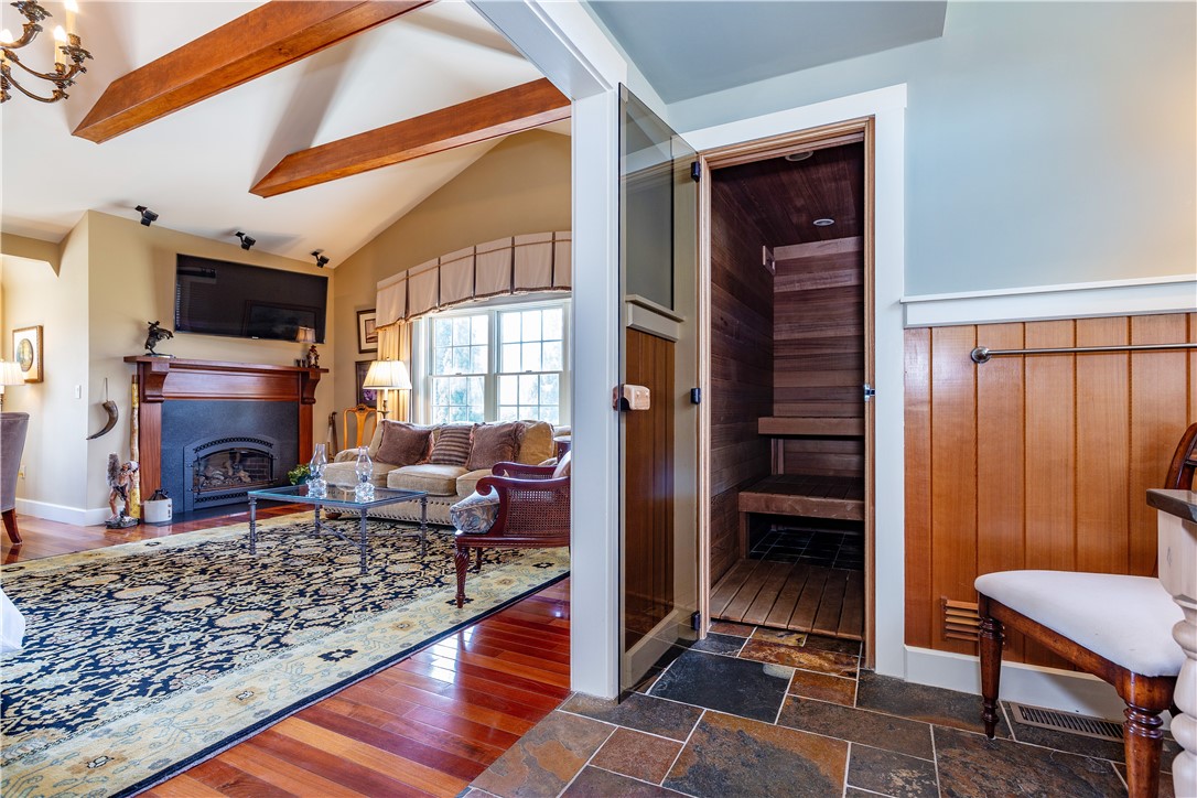 Exeter, Rhode Island 02818, United States, 1 Bedroom Bedrooms, ,2 BathroomsBathrooms,Residential,Active,114687