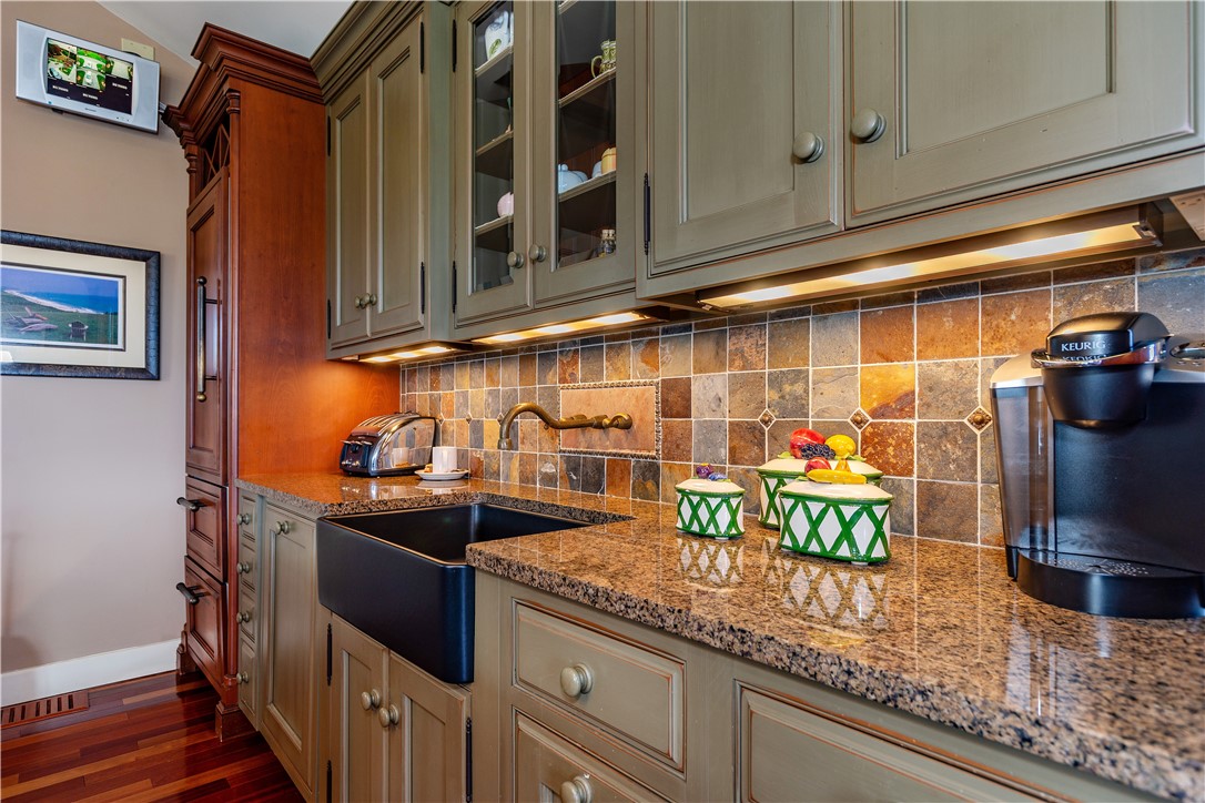 Exeter, Rhode Island 02818, United States, 1 Bedroom Bedrooms, ,2 BathroomsBathrooms,Residential,Active,114687