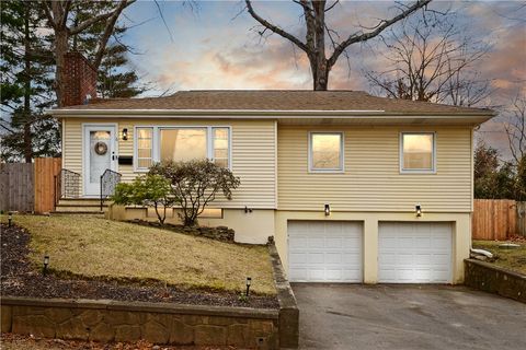 6 Harrington Drive Johnston RI 02919