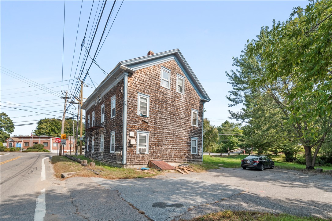11 Central Street