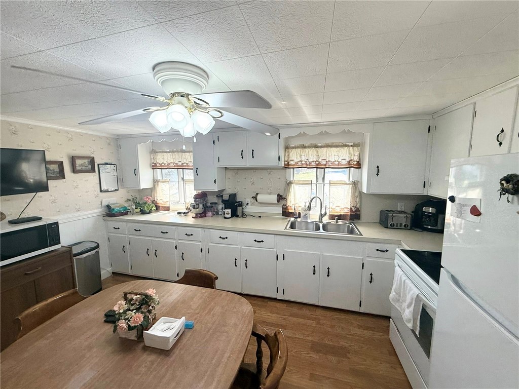 366 Aylsworth Avenue