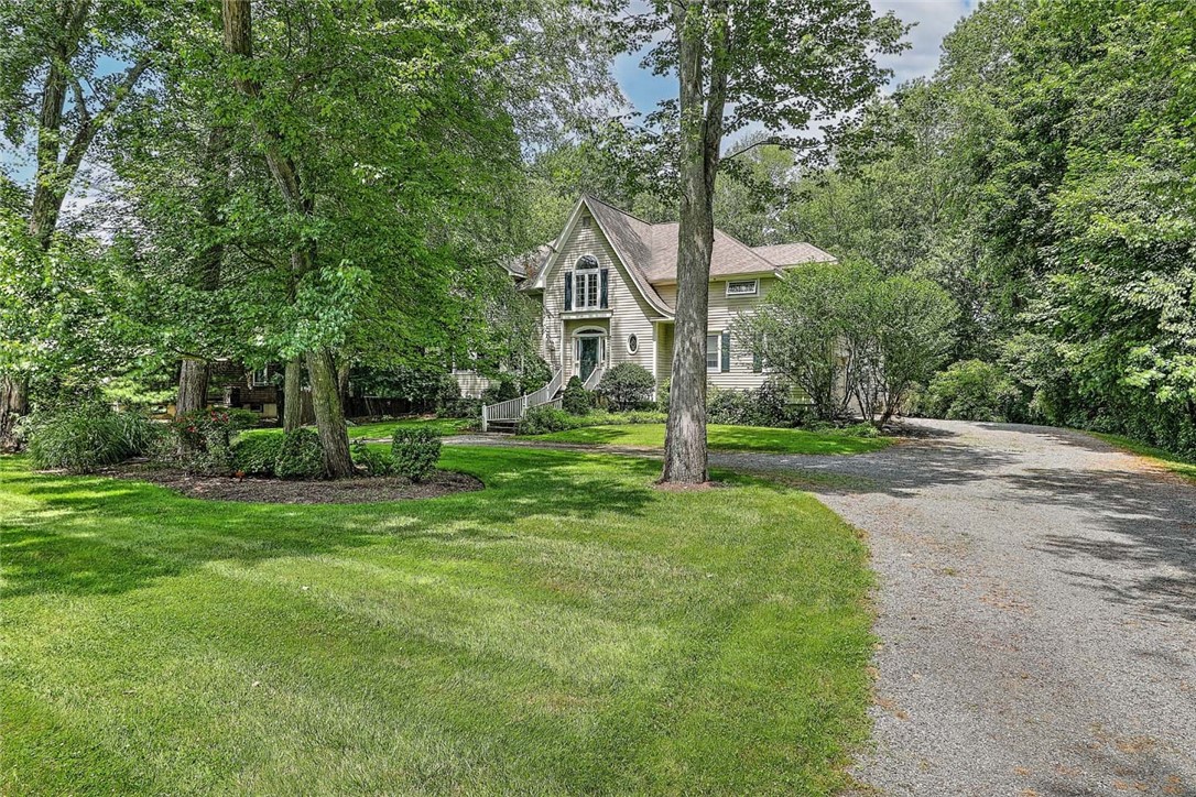 15 Tall Pines Drive