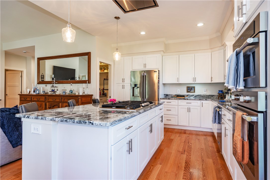 Coventry, Rhode Island 02816, United States, 3 Bedrooms Bedrooms, ,3 BathroomsBathrooms,Residential,Active,190858