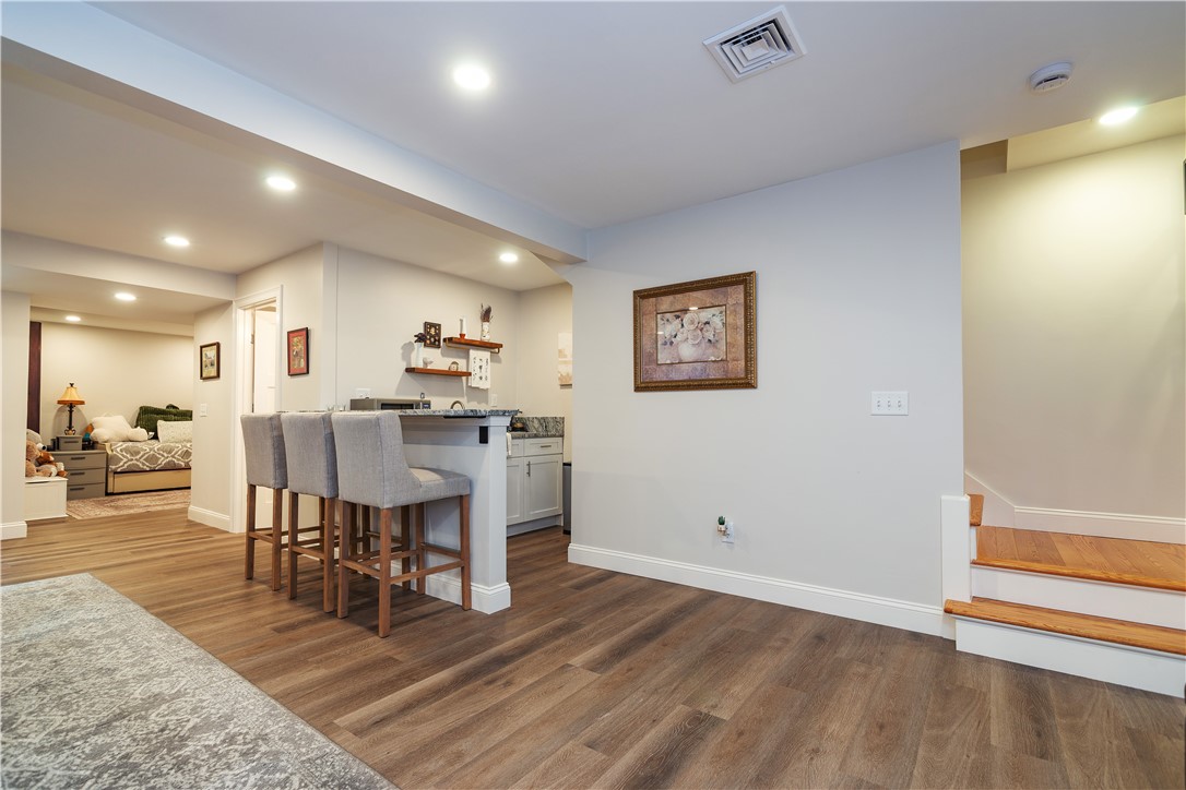 Coventry, Rhode Island 02816, United States, 3 Bedrooms Bedrooms, ,3 BathroomsBathrooms,Residential,Active,190858