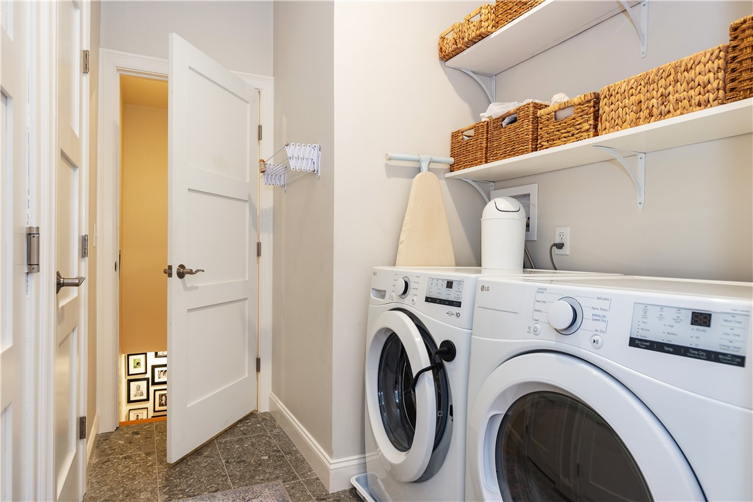 Coventry, Rhode Island 02816, United States, 3 Bedrooms Bedrooms, ,3 BathroomsBathrooms,Residential,Active,190858