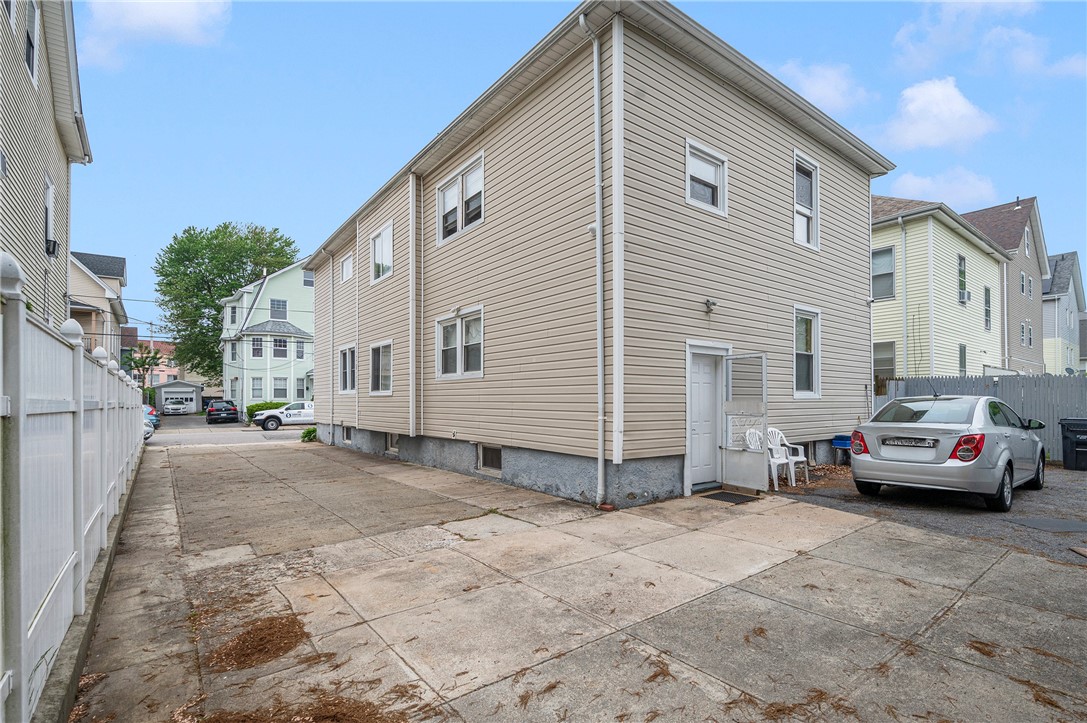 85 Englewood Avenue