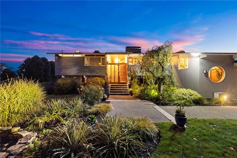 10 Ocean View Drive Middletown RI 02842