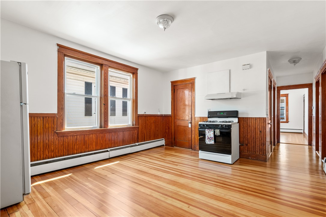 975 Atwells Avenue 977