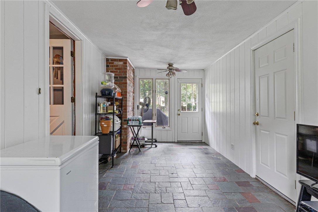 90 Old Sayles Hill Road
