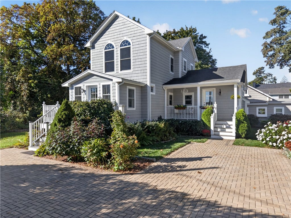 17 Sidney Avenue